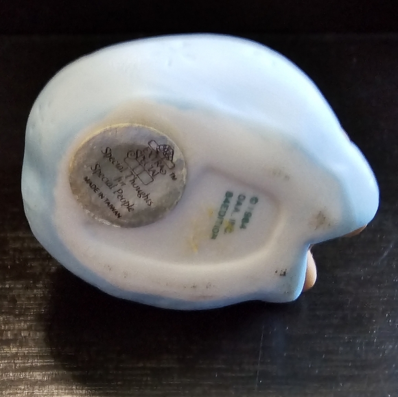 *Cabbage Patch Baby Boy Porcelain Figurine* - Picture 6 of 7